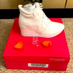 White tennis shoe wedge